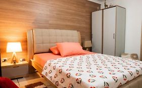 Elegante apartamento: Sabaneta Central